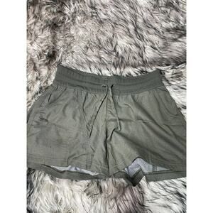 North‎ Face Women's Green Shorts Size M